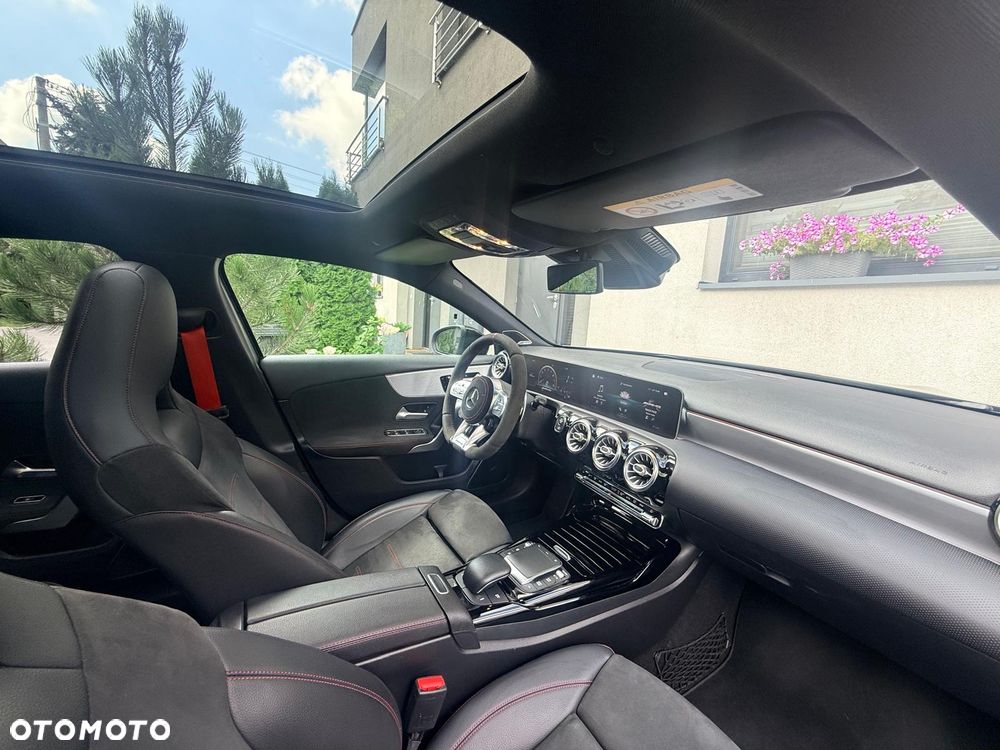 Mercedes-Benz Klasa A 45 S AMG 4-Matic 8G-DCT - 32