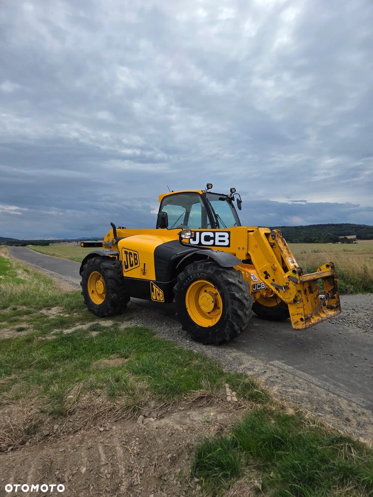 JCB 541-70 - 24