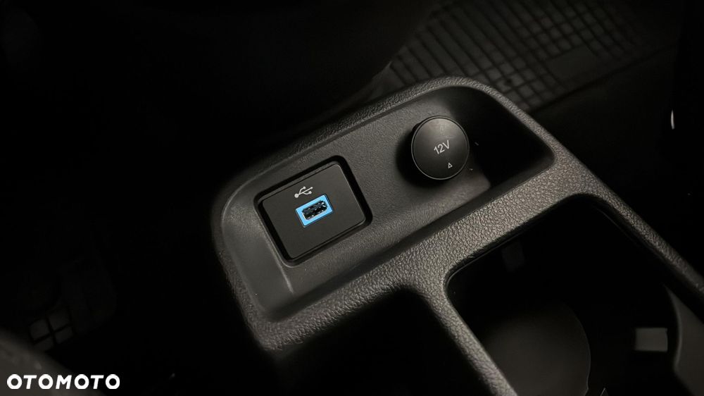 Ford Transit Connect Kombi 220 L1 Trend - 24