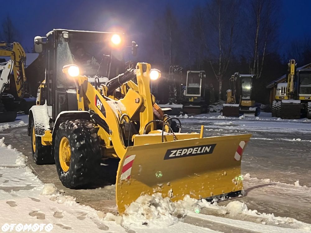 Caterpillar ŁADOWARKA CAT 906M 906 907 908 łyżka pług widły  Liebherr 506 Volvo L25 - 2