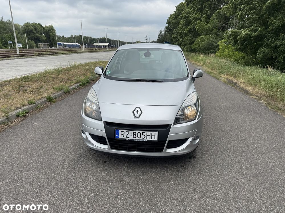 Renault Scenic - 8