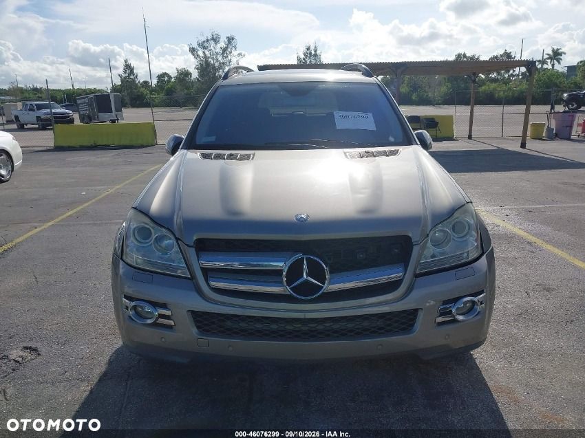Mercedes-Benz GL - 19