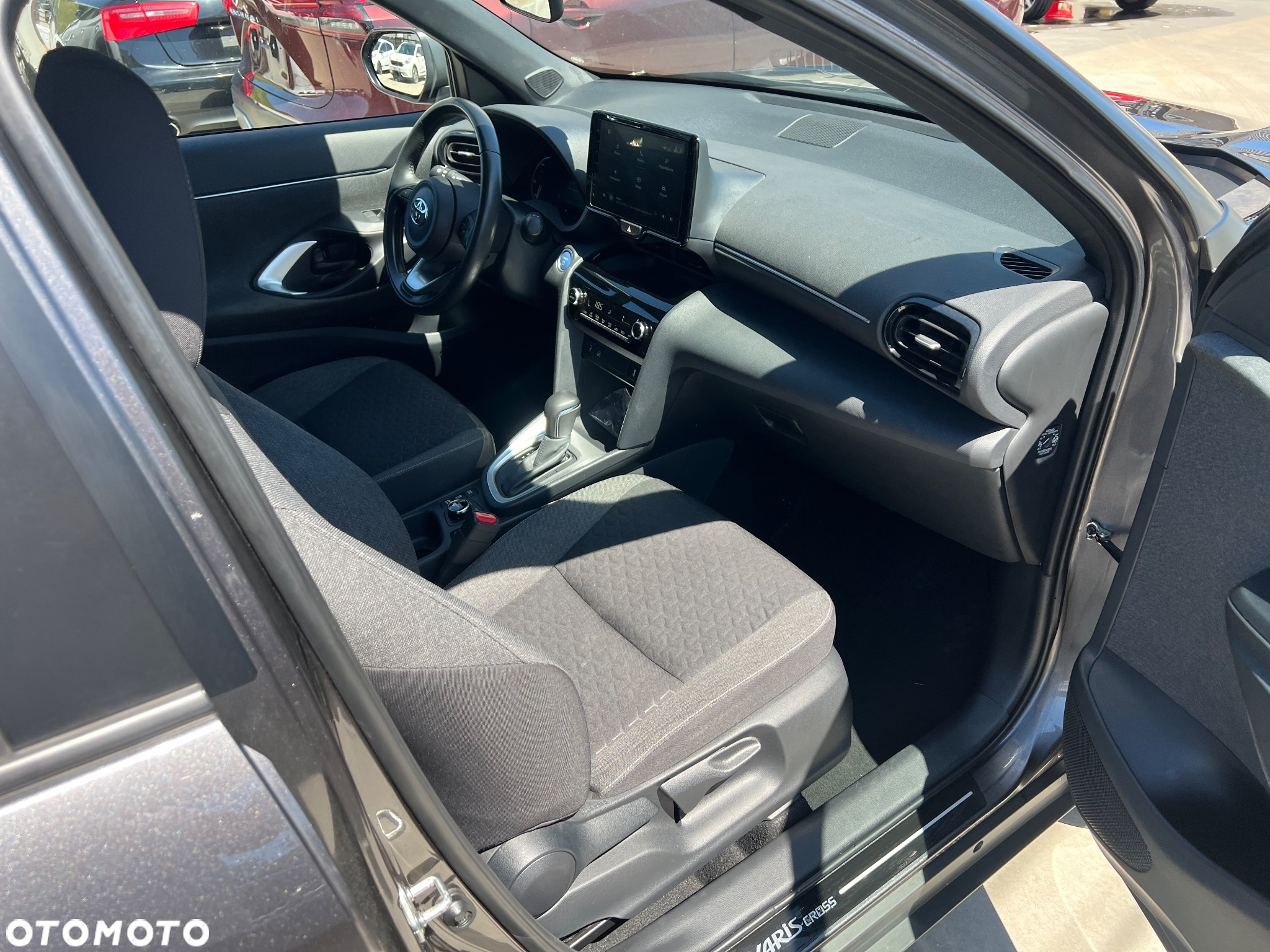 Toyota Yaris Cross Hybrid 1.5 Executive AWD - 26