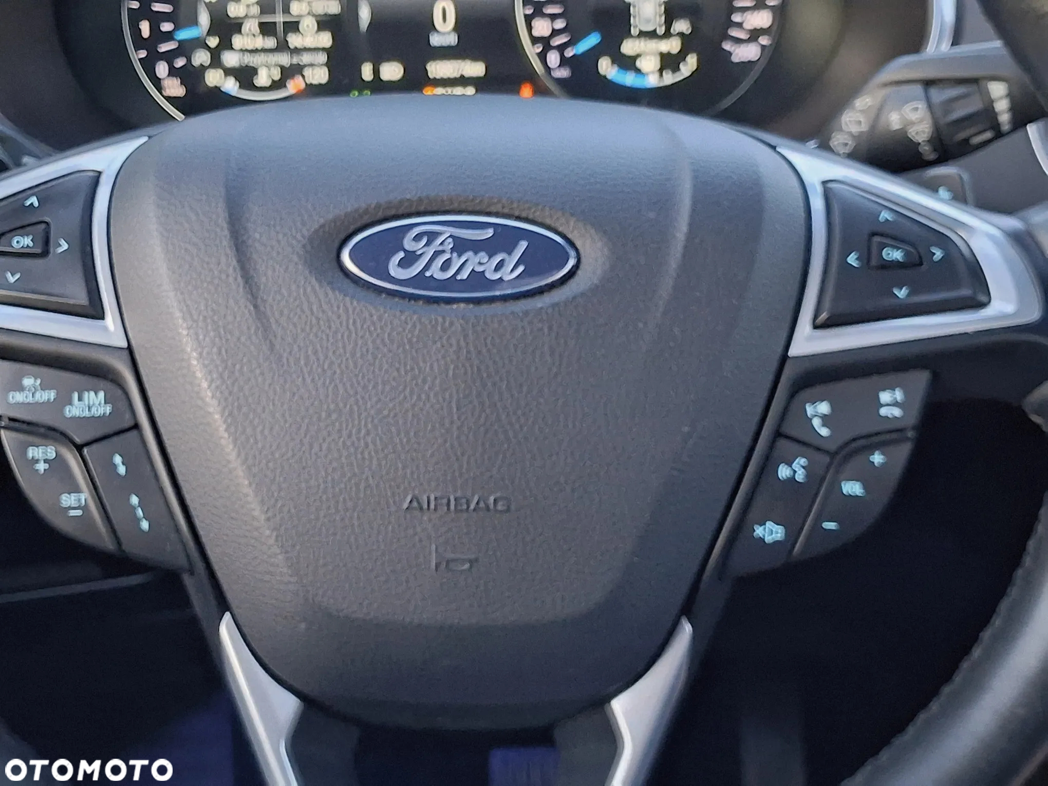 Ford S-Max 2.0 EcoBlue Titanium - 17
