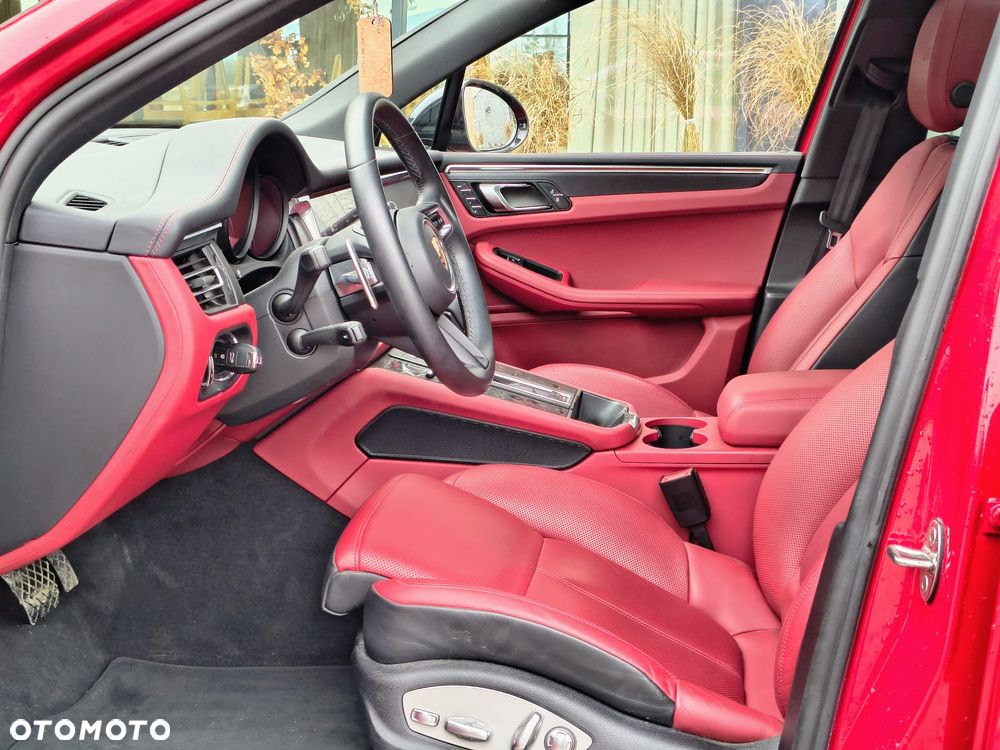 Porsche Macan GTS - 26