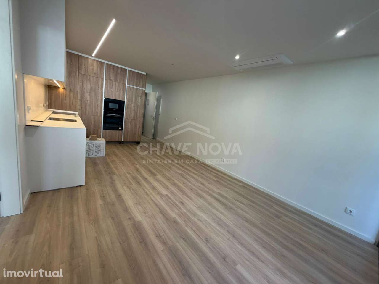 T1 Novo c/ Lugar de Garagem em Santa Marinha (VL8) - Grande imagem: 5/24