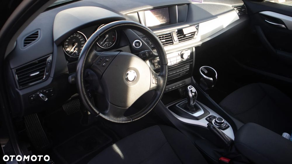 BMW X1 sDrive18d - 15