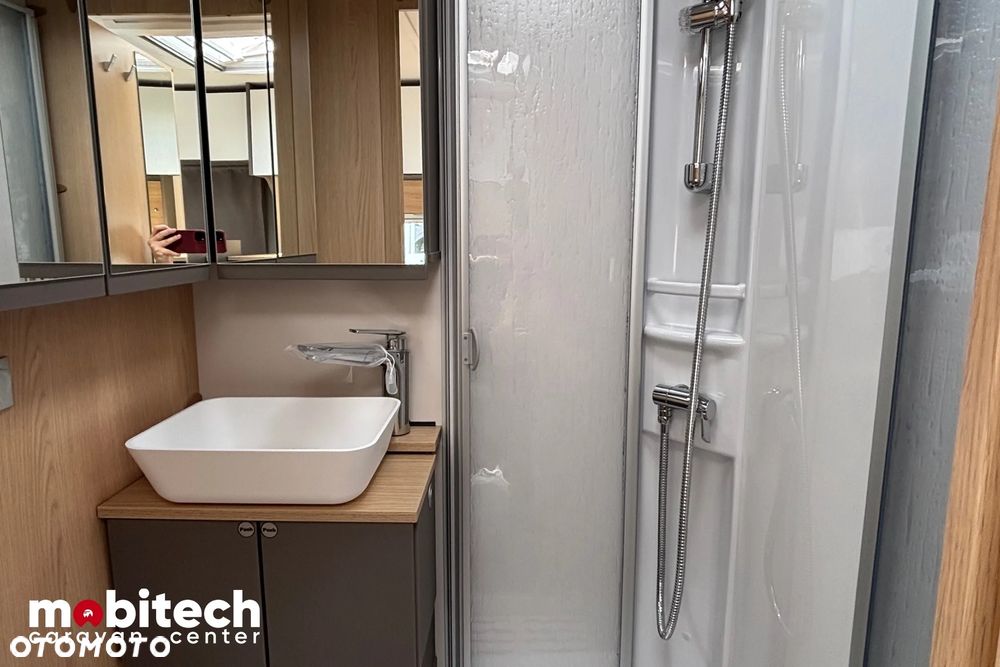 LMC TOURER H 664 G - 26