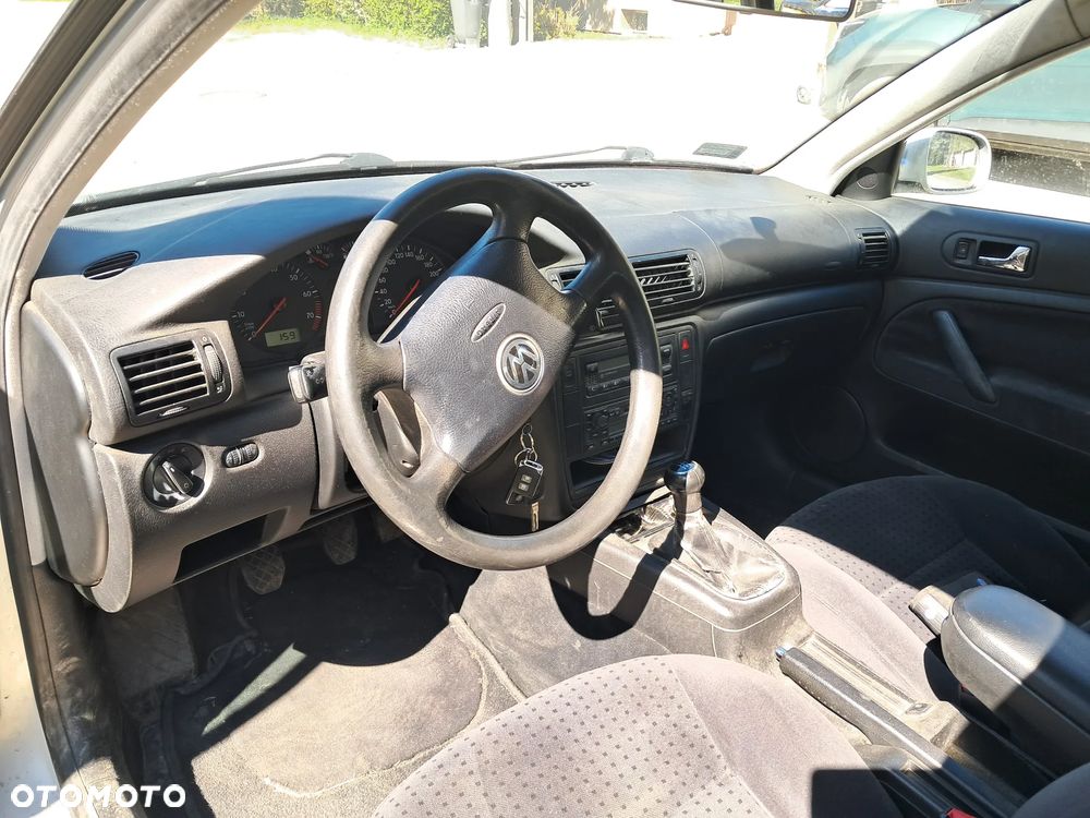 Volkswagen Passat - 9