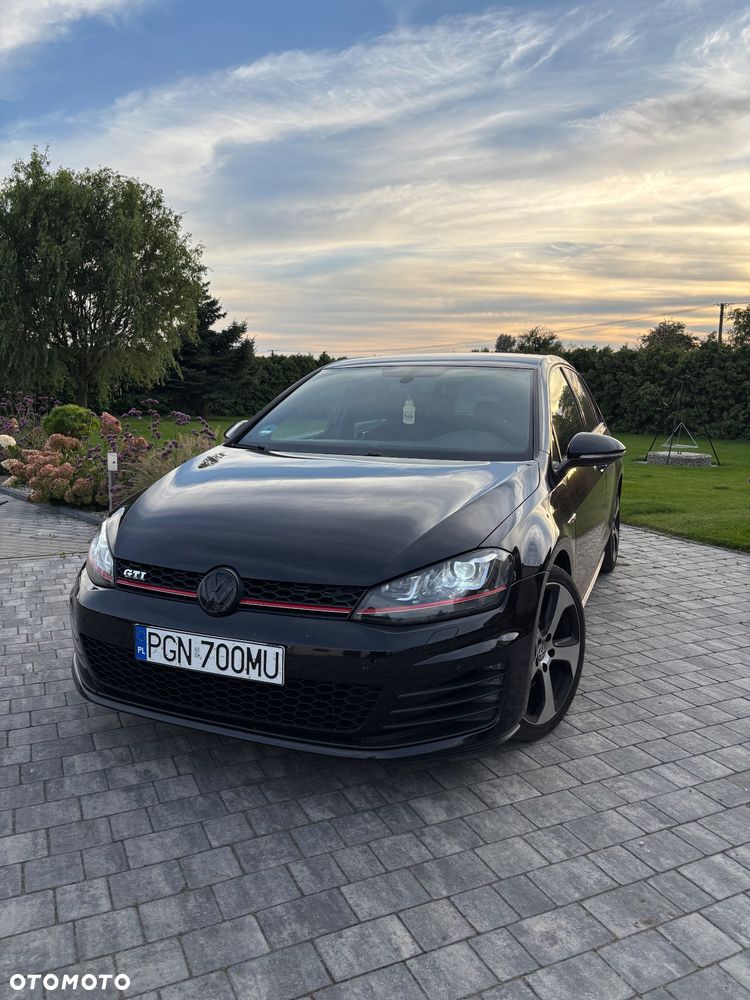 Volkswagen Golf 2.0 TSI BMT GTI DSG - 25