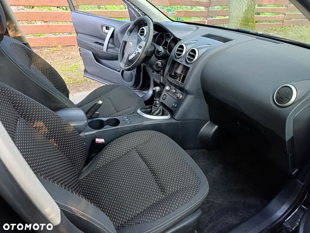 Nissan Qashqai 2.0 dCi DPF acenta - 11
