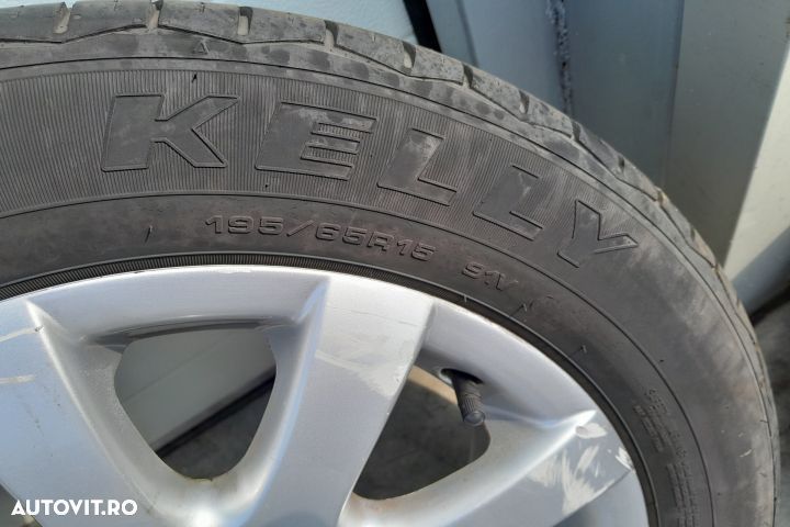 Jante aliaj cu anvelope 15 - set 195/65R15 Volkswagen VW Touran 1 [fa - 1