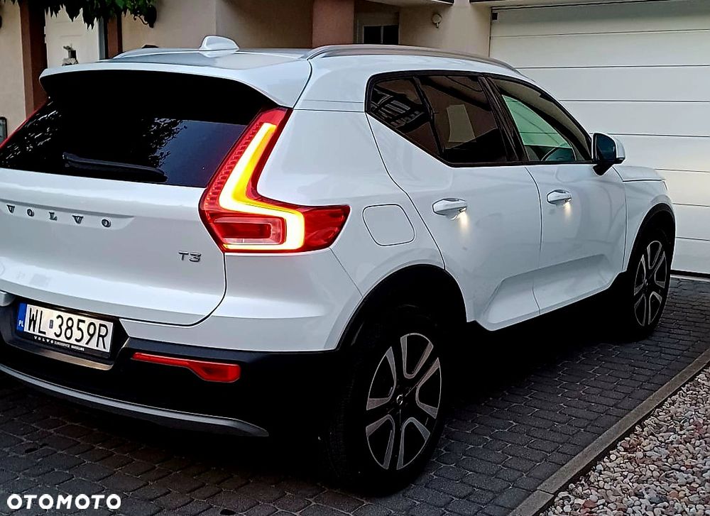 Volvo XC 40 T3 Momentum - 22