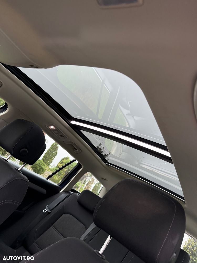 Volkswagen Passat - 16
