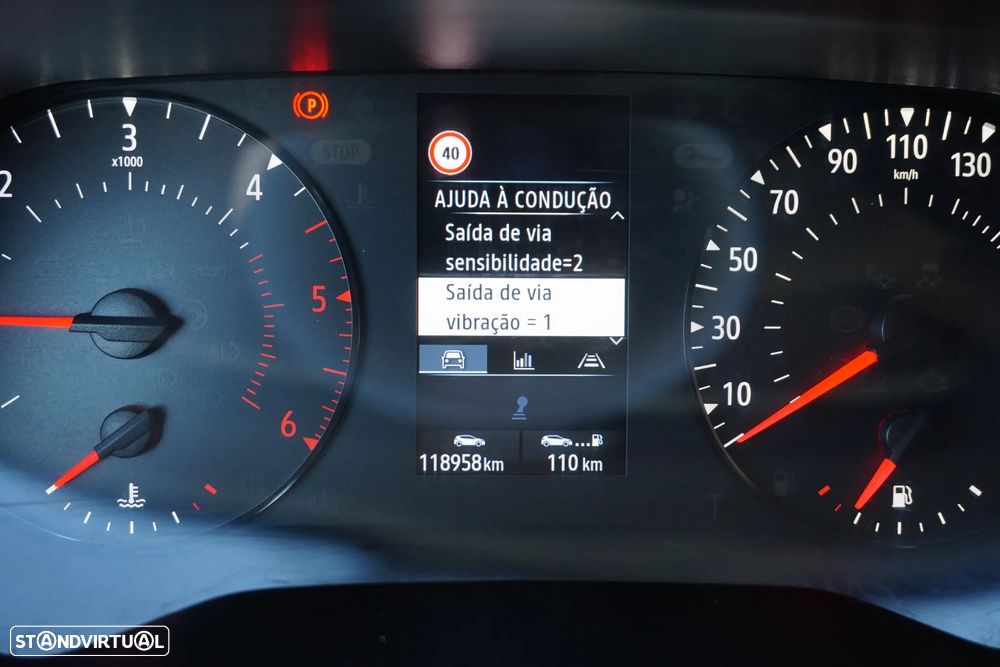 Renault Clio BLUE dCi 85 EXPERIENCE - 40