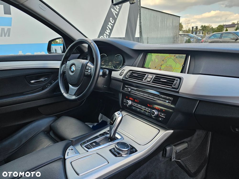 BMW Seria 5 520d - 12