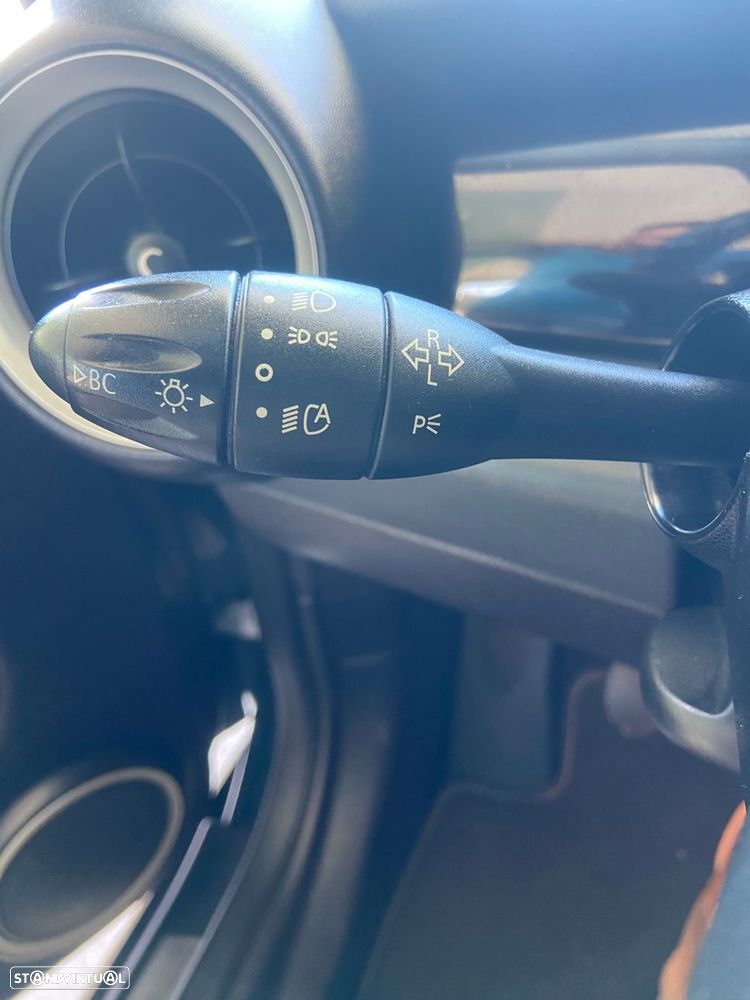 MINI 3 Portas Cooper D - 11