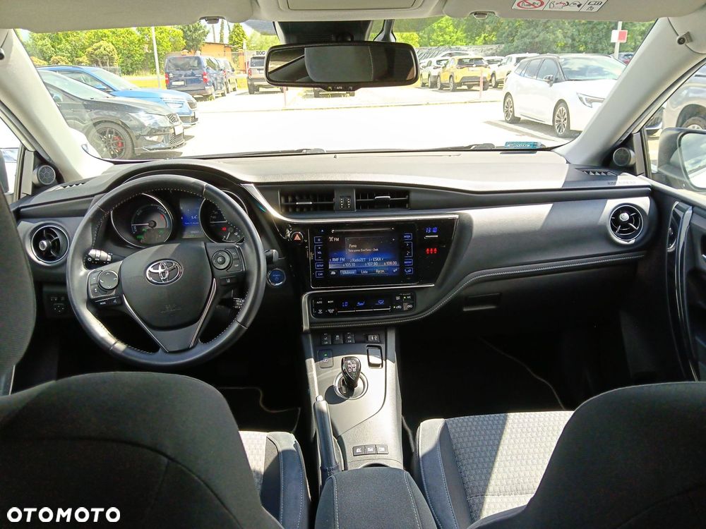 Toyota Auris - 12