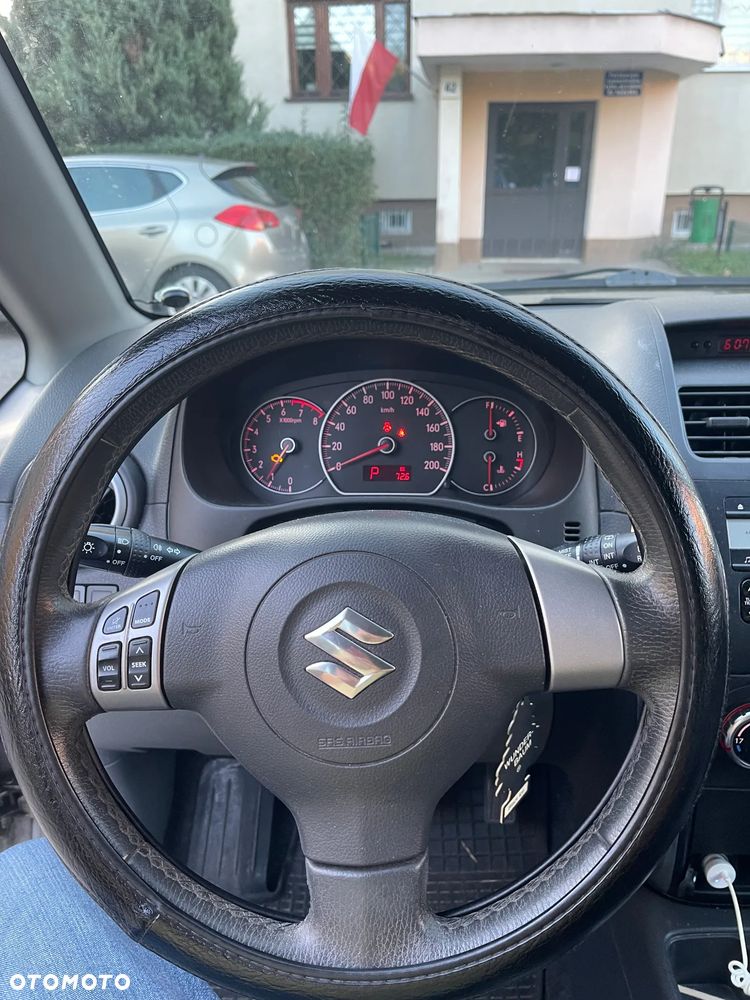 Suzuki SX4 - 8