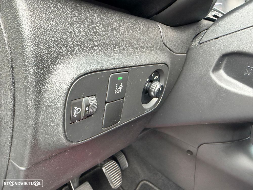 Citroën C3 1.2 PureTech Shine - 17