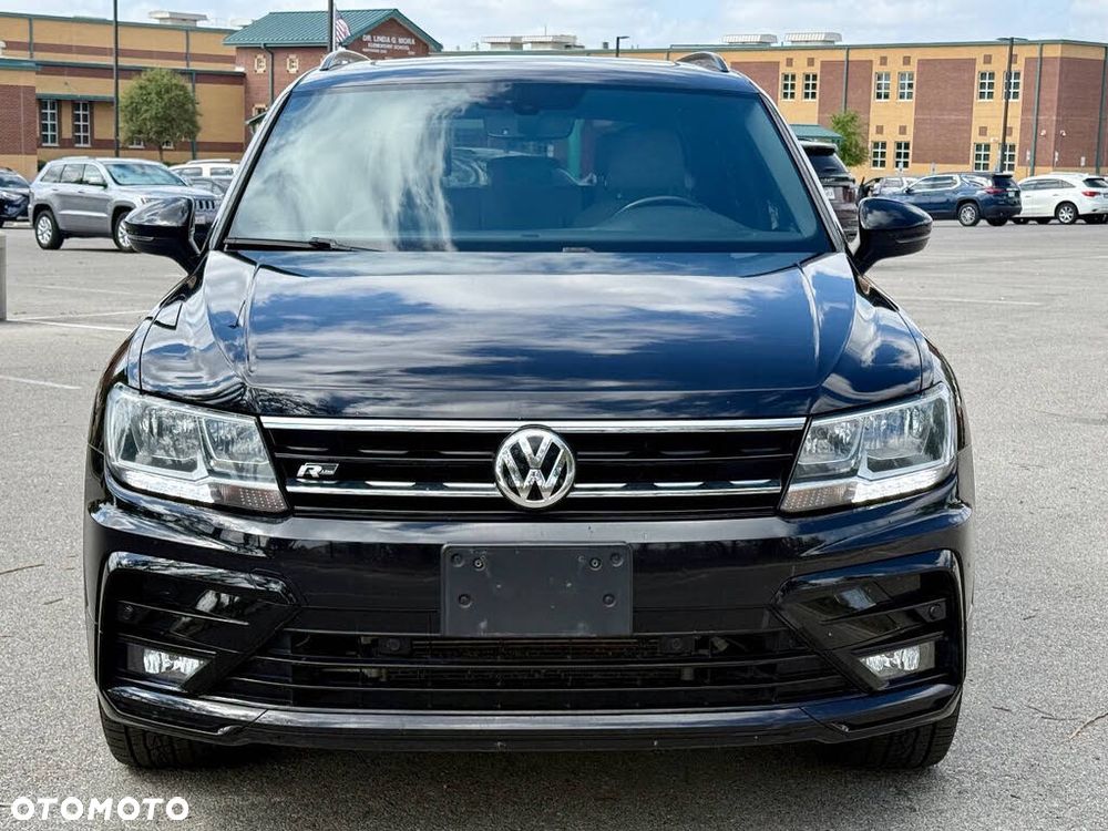 Volkswagen Tiguan - 2