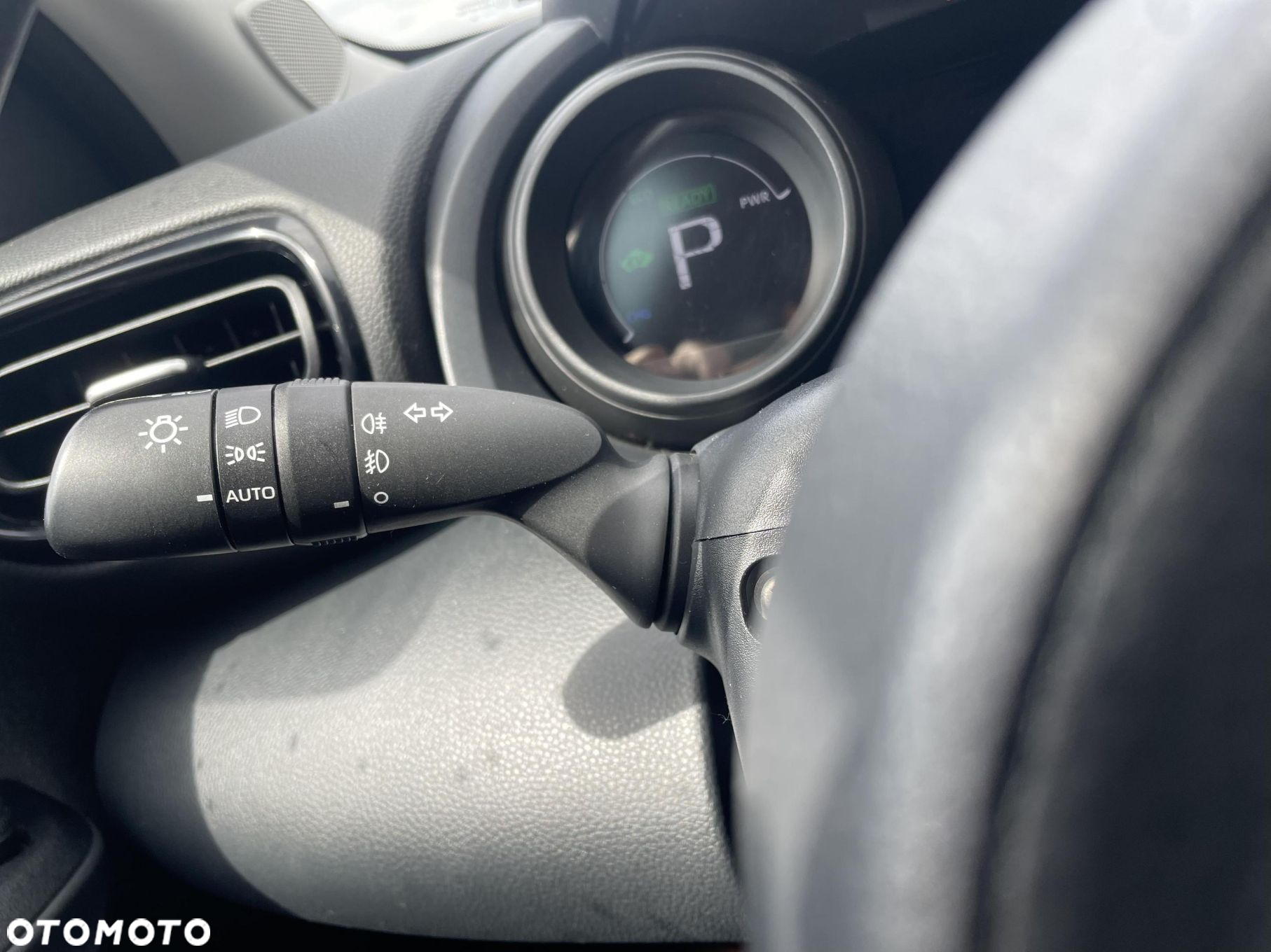 Toyota Yaris Hybrid 1.5 Comfort - 13