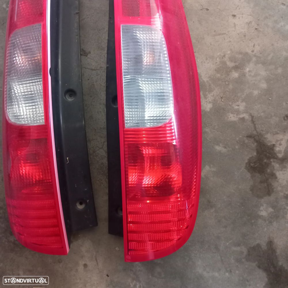 Faróis traseiro mitsubishi colt c30 - 3