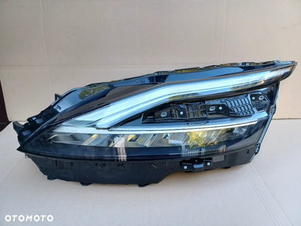 Full Led przedni lewy Nissan Qashqai 3 J12 lampa 100-8D02J