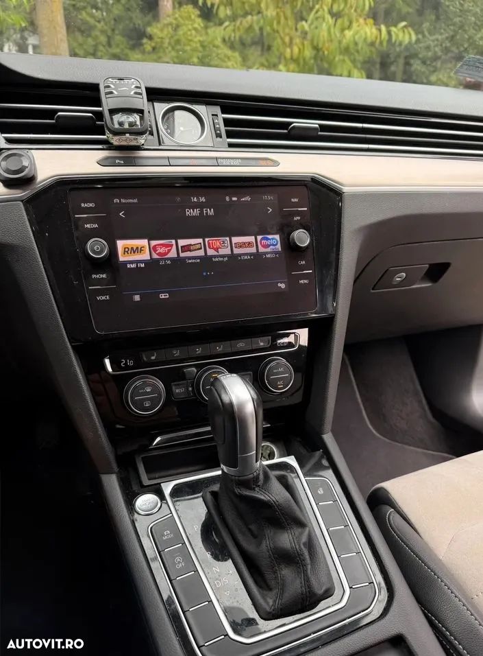 Volkswagen Passat Variant 2.0 TDI DSG Highline - 4