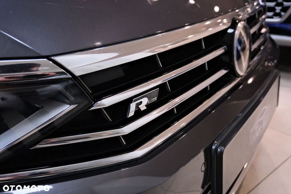 Volkswagen Passat 2.0 TDI EVO Business DSG - 6