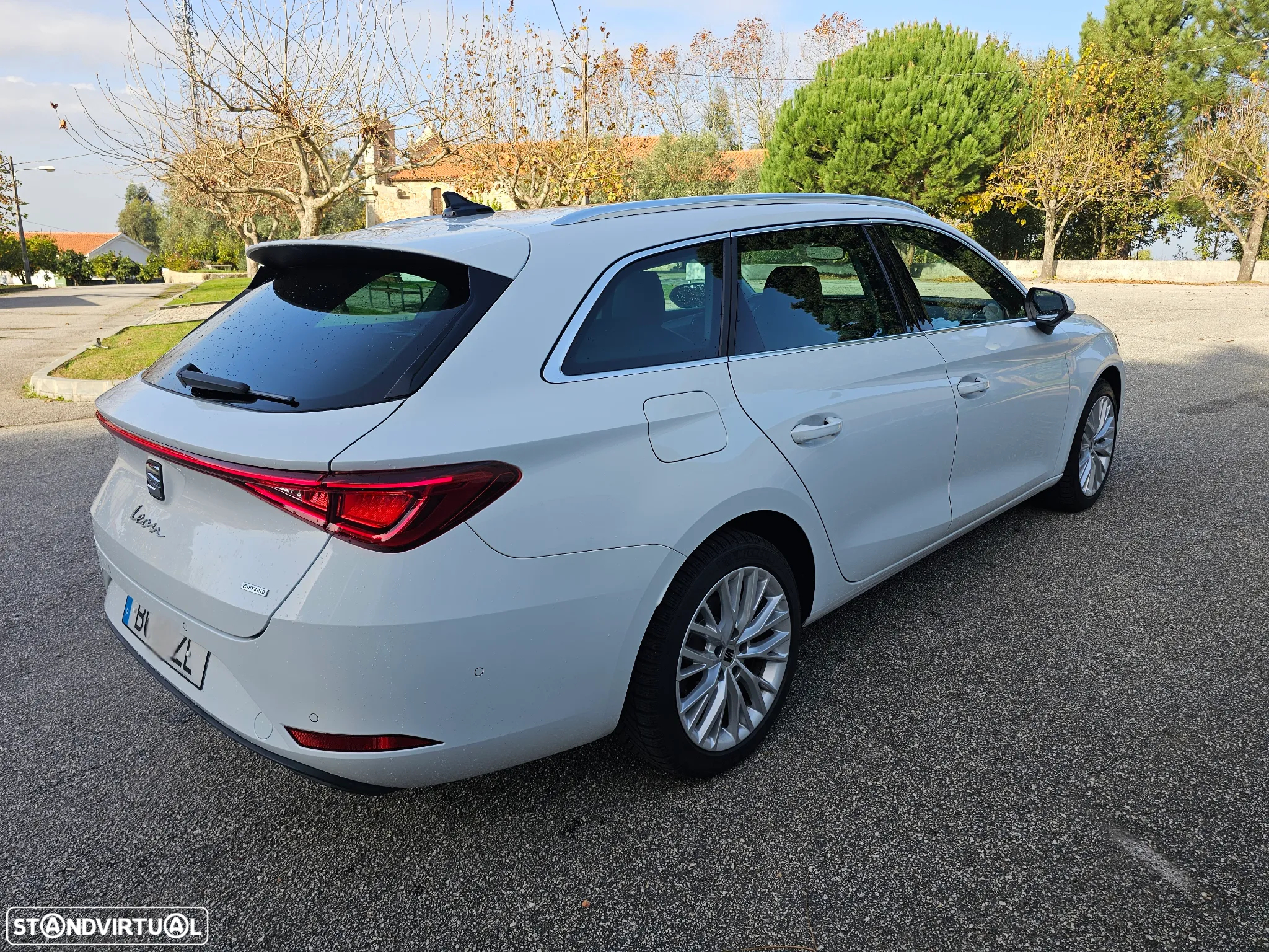 SEAT Leon ST 1.4 e-Hybrid Xcellence DSG - 3