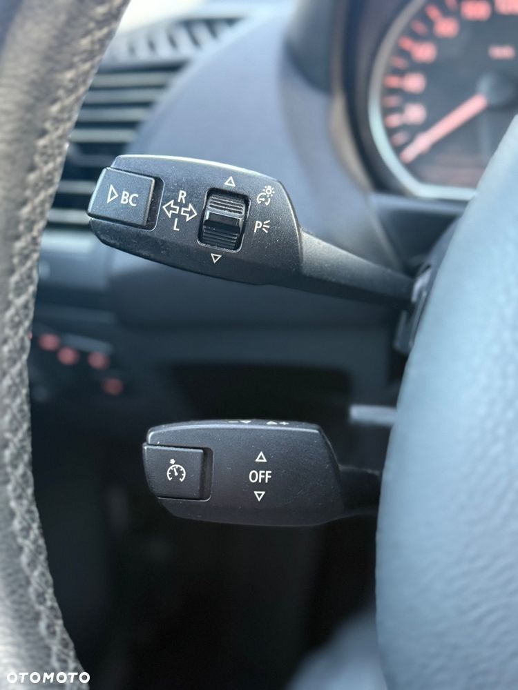 BMW Seria 1 120d DPF - 27