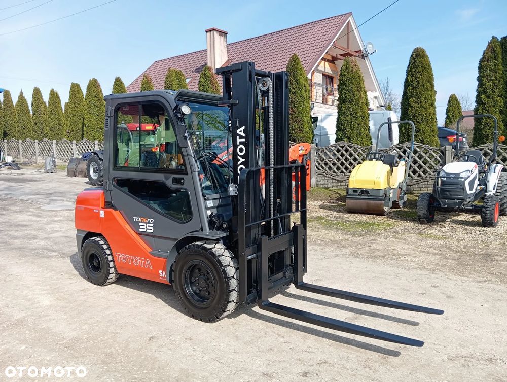 Toyota Wózek widłowy Toyota 02-8FGJF35 - 3
