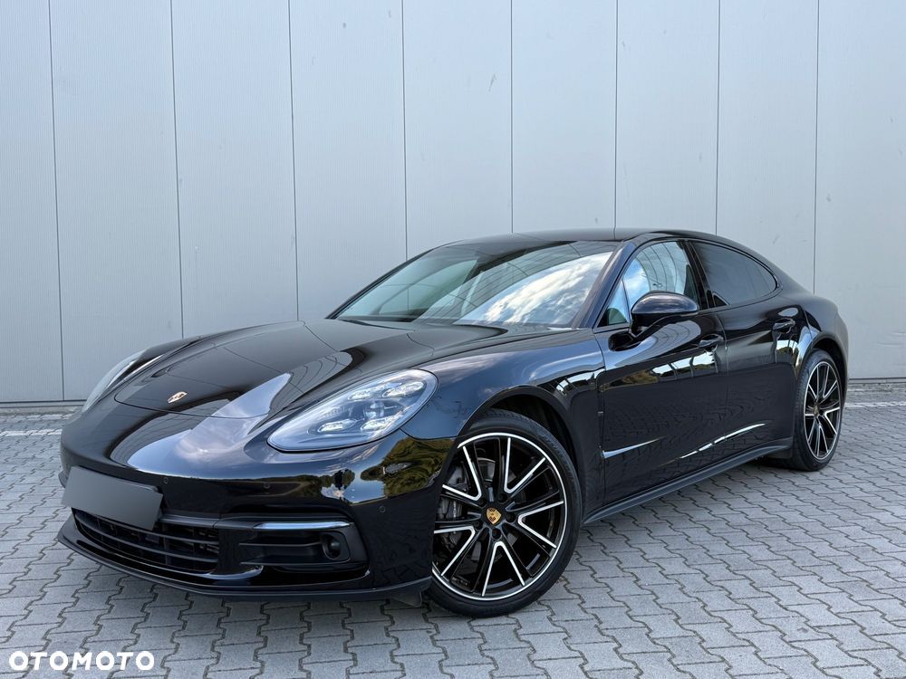 Porsche Panamera 4 Executive - 1