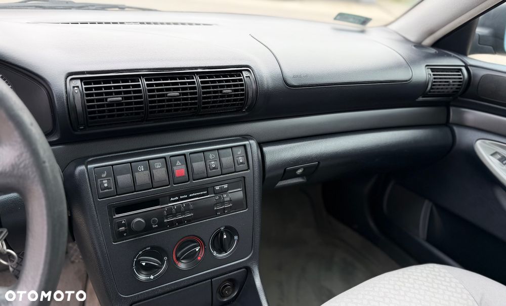 Audi A4 Limousine - 20