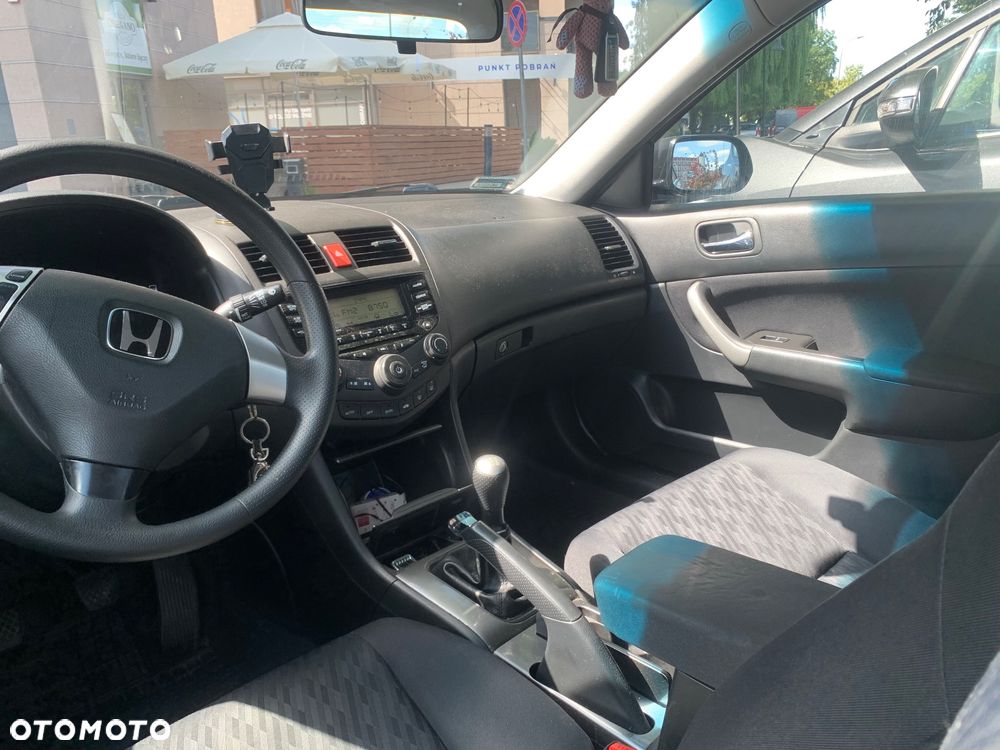 Honda Accord 2.0 Comfort - 22