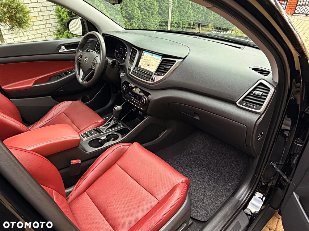 Hyundai Tucson 2.0 CRDI 4WD Automatik Premium - 25