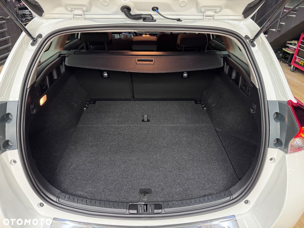 Toyota Auris - 36