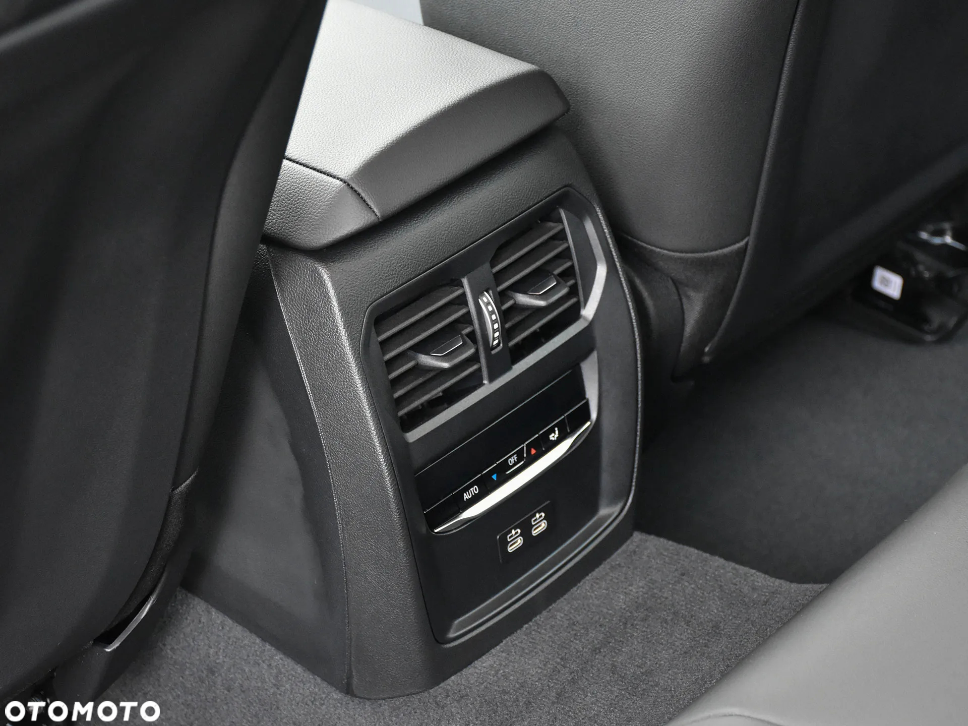BMW i4 eDrive 35 M Sport - 23