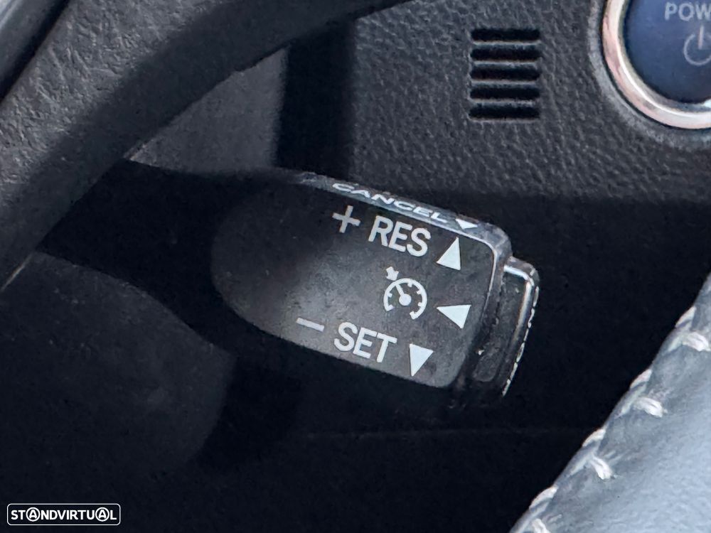 Toyota Auris 1.8 HSD Comfort+J17 - 21