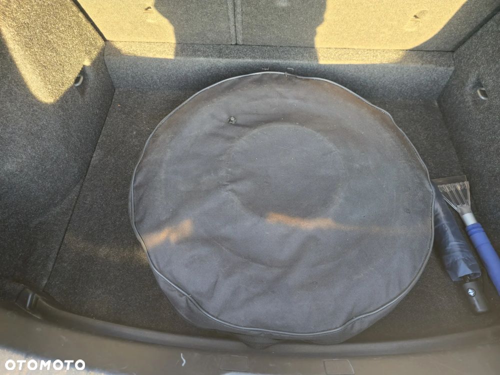 Volvo V40 D4 RDesign - 12