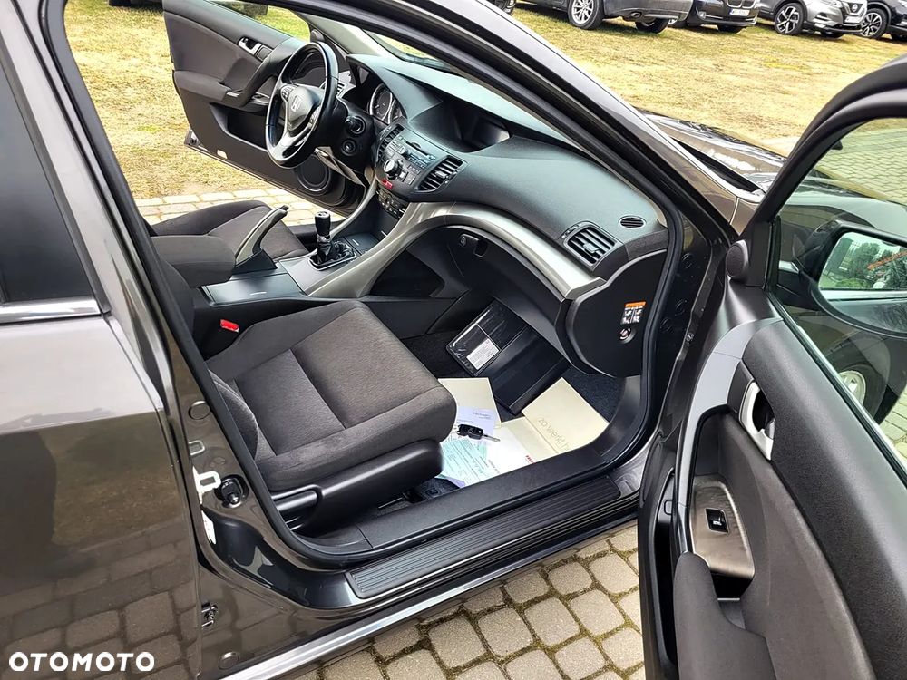 Honda Accord 2.2d Elegance - 21