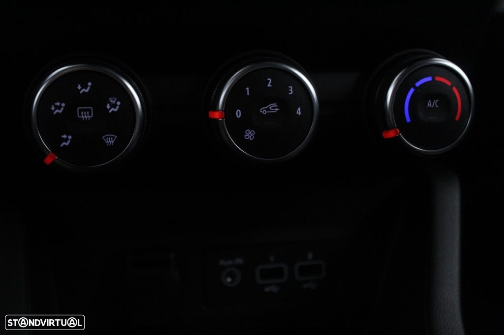 Renault Clio 1.5 Blue dCi Evolution - 29