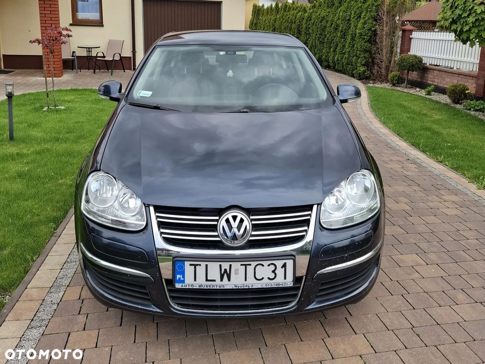 Volkswagen Jetta 1.9 TDI Comfortline - 1