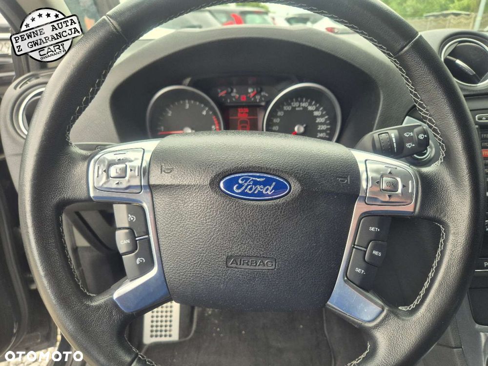 Ford Mondeo - 23