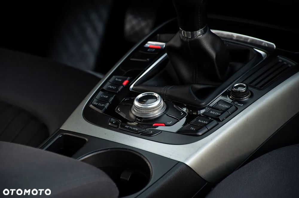 Audi A4 Limousine 2.0 TDI DPF Ambiente - 23