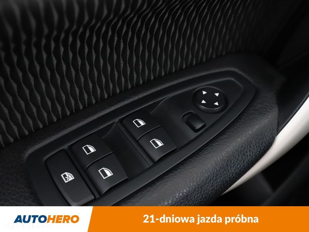 BMW Seria 1 - 32