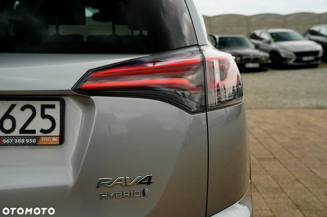 Toyota RAV4 - 12