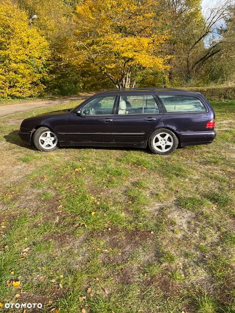Mercedes-Benz E-Class 2000 photo 3