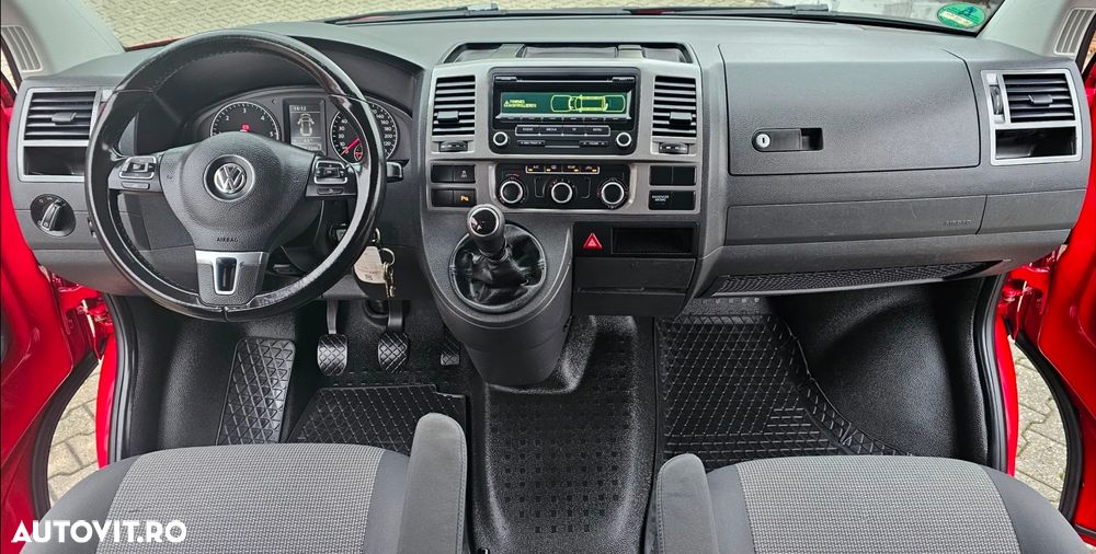 Volkswagen Caravelle - 5